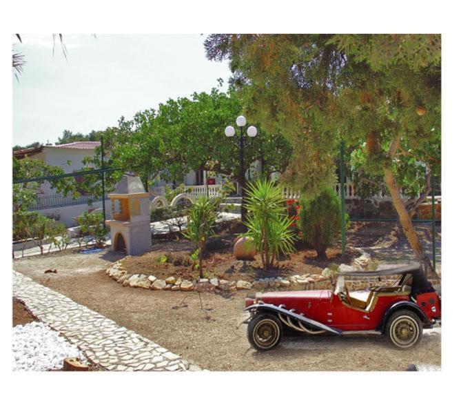 Mantas Bay Hotel Loutraki  Exterior photo