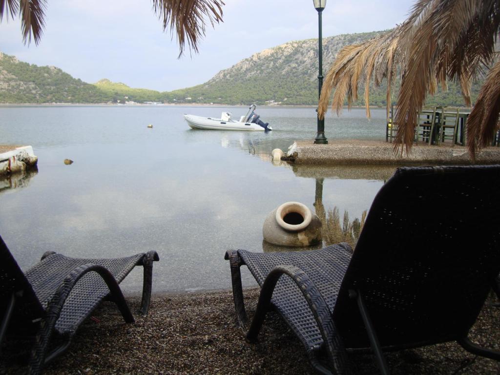 Mantas Bay Hotel Loutraki  Exterior photo